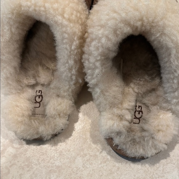 UGG Scuffette slippers - Picture 5 of 5